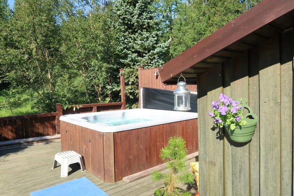 Cottage With Hot Tub In Beautiful Surroundings Hroarsstathir Экстерьер фото