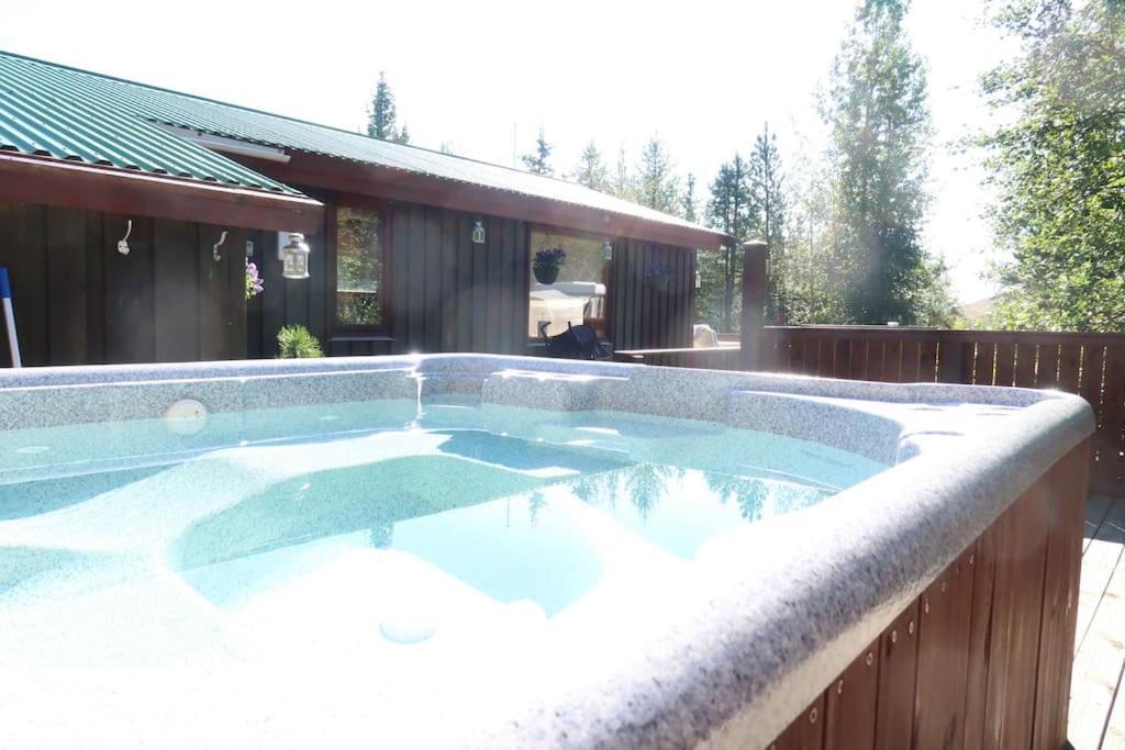 Cottage With Hot Tub In Beautiful Surroundings Hroarsstathir Экстерьер фото